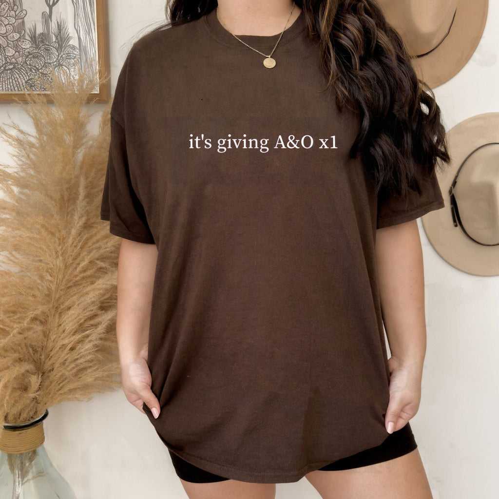 Funny Gen-Z Nurse Slang T-Shirt – Sarcastic Medical Humor Graphic Tee, It’s Giving A&O x1 Nursing Gift Shirt
